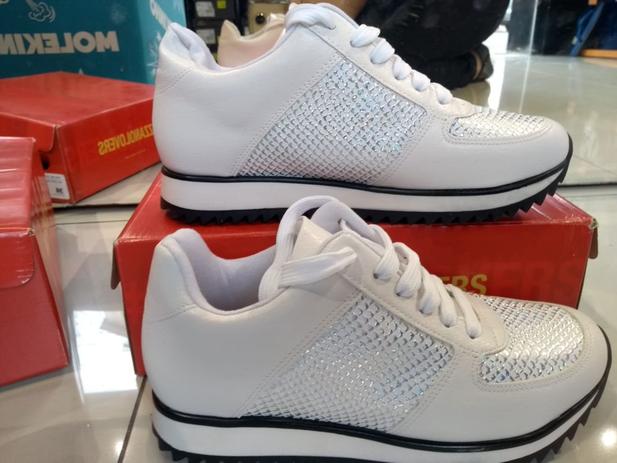 Tenis casual vizzano holografica/napa london-cor:prata/branco-tamanho:38 - Tênis Feminino - Magazine Luiza