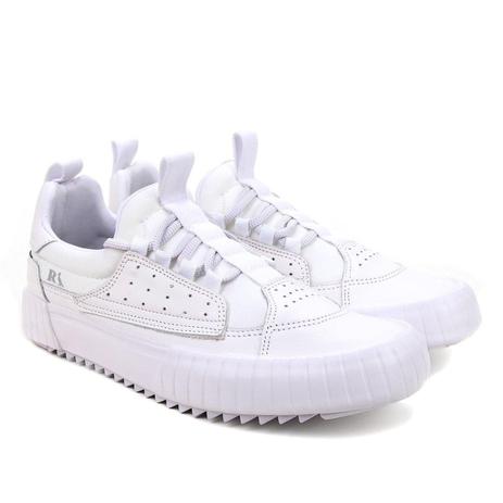 tenis com solado tratorado