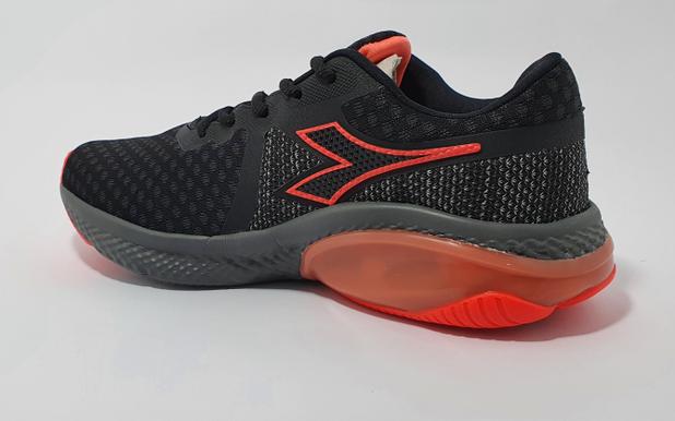 tenis diadora feminino para caminhada