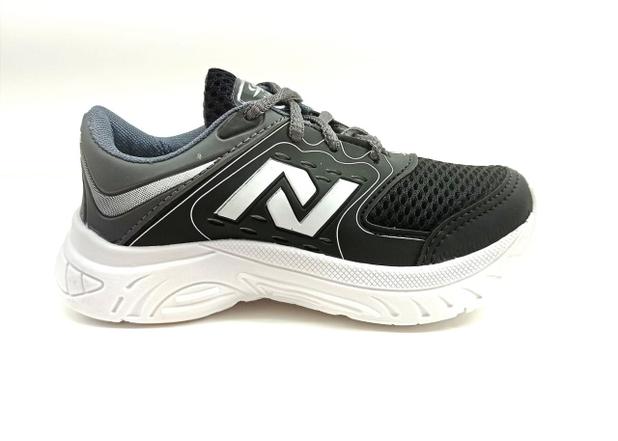 tenis nike menino 35