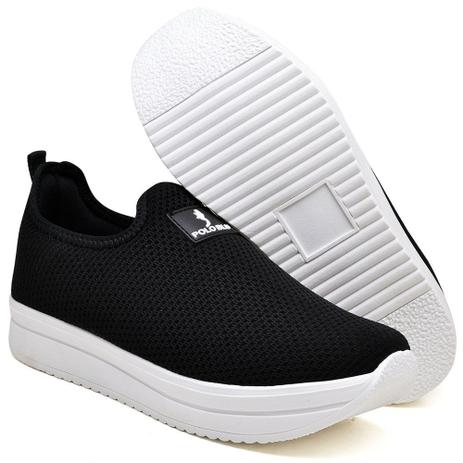 tenis preto feminino caminhada