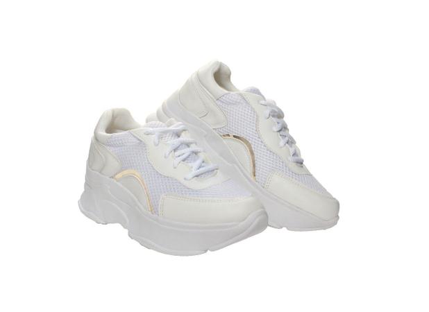 tenis branco caixa alta