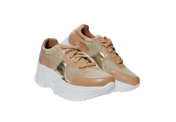 tenis plataforma nude