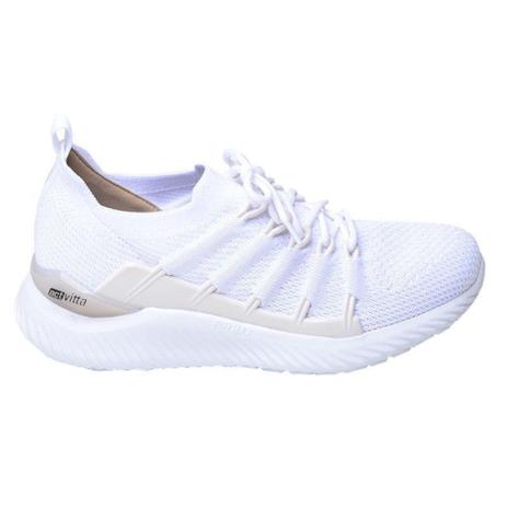tenis branco esportivo