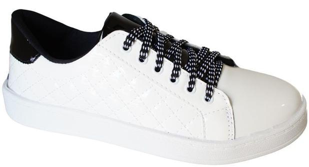 tenis de verniz com salto