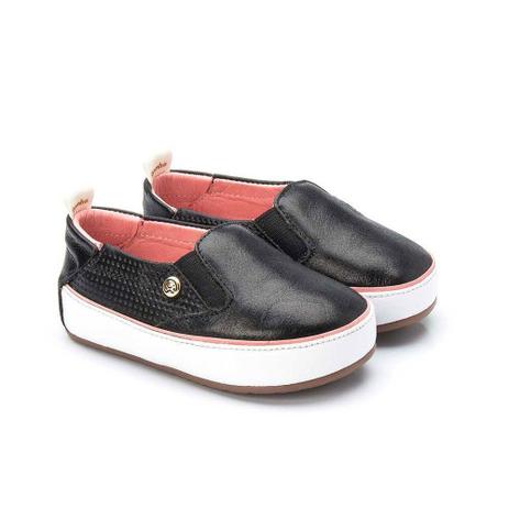 tenis infantil em couro