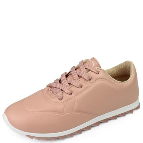 tenis com solado tratorado