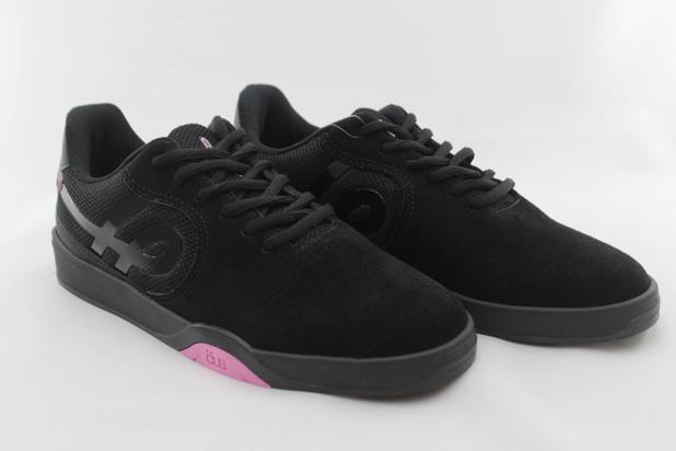 tenis ous preto e rosa