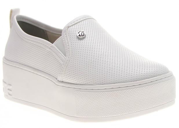 tenis slip on caixa alta