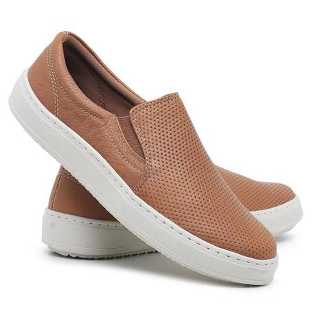 Tênis Slip On Masculino Couro Liso Perfuros Dia a Dia Macio - Rota7Club -  Calçados Masculinos - Magazine Luiza
