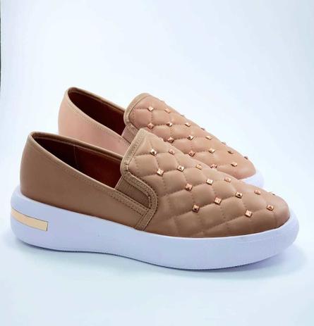 tenis vizzano nude