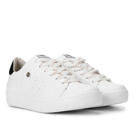 tenis via marte branco com flores