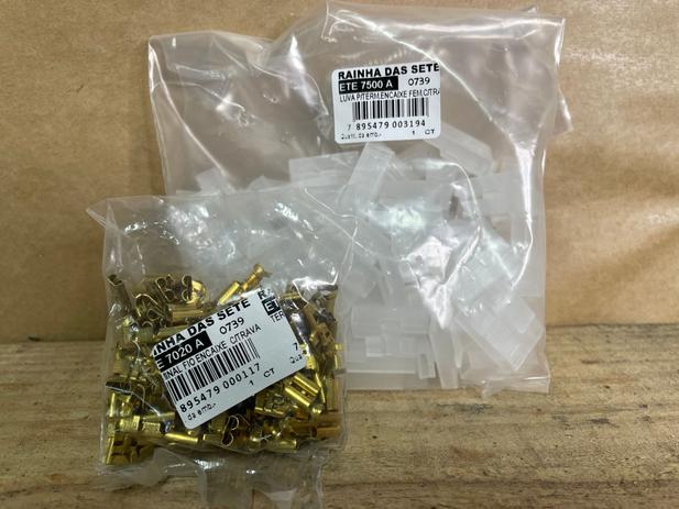 Terminal de encaixe femea com trava + capa do terminal 6,3mm - ete7020a e ete7500a - RAINHA DAS SETE Menor preço em Terminal de encaixe femea com trava + capa do terminal 6,3mm - ete7020a e ete7500a - RAINHA DAS SETE