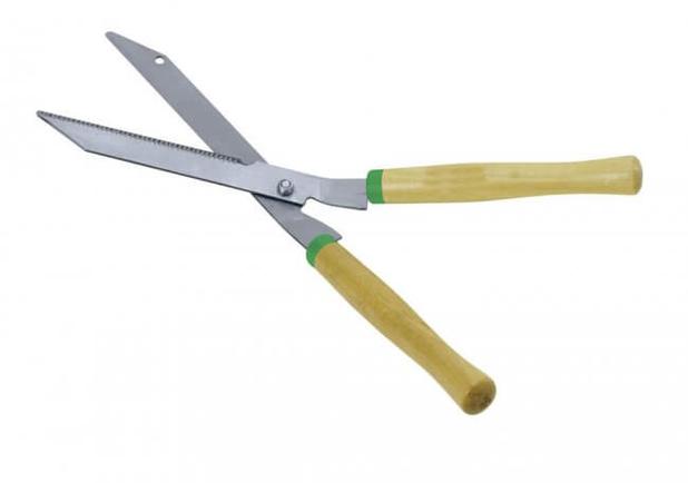Tesoura para Poda de Grama e Cerca Viva 12 Pro Trapp Menor preço em Tesoura para Poda de Grama e Cerca Viva 12 Pro Trapp