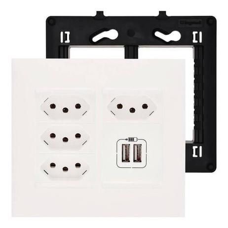 Tomada 4x4 Tripla Monobloco 10A Com Carregador USB Duplo Pial Plus+ - Legrand Menor preço em Tomada 4x4 Tripla Monobloco 10A Com Carregador USB Duplo Pial Plus+ - Legrand