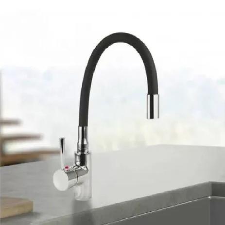 Torneira Cozinha Monocomando de Mesa Bica Flexível Preta - MAXFORTE Menor preço em Torneira Cozinha Monocomando de Mesa Bica Flexível Preta - MAXFORTE