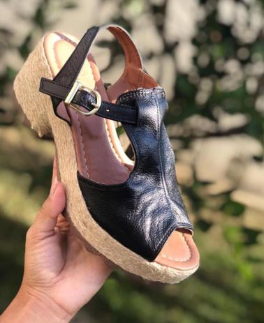 Tratorada em couro Preta tamanho 34 - Plataforma Shoes - Sandália Feminina  - Magazine Luiza