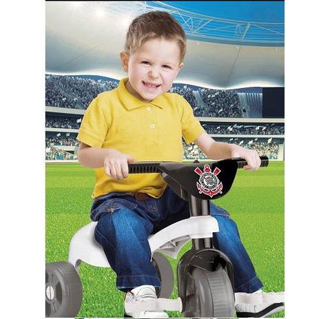 Triciclo Infantil Tchuco Corinthians com Haste Sambatoys 653 é boa?