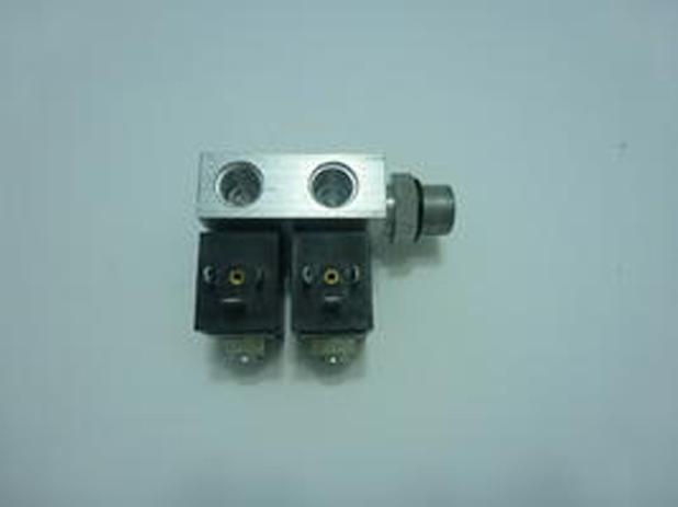 VALVULA ULA SOLENOIDE 24 VOLTS 0054292244 Mercedes - Mercedes benz Menor preço em VALVULA ULA SOLENOIDE 24 VOLTS 0054292244 Mercedes - Mercedes benz