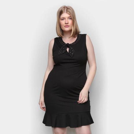 vestido curto com pedraria e tule