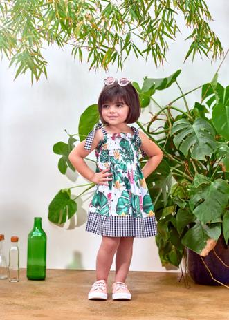 Vestido infantil estampado de folhagem e xadrez vichy da marca Gabriela Aquarela -
