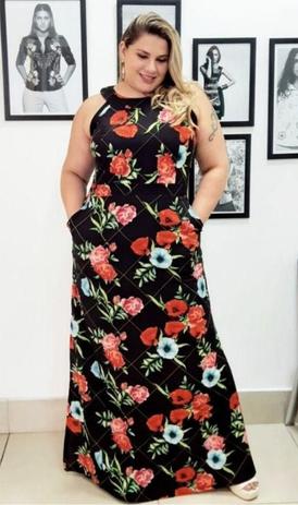 vestido floral plus size longo