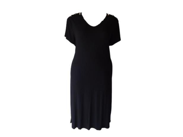 vestido preto midi plus size