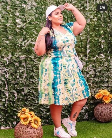 roupas plus size tie dye