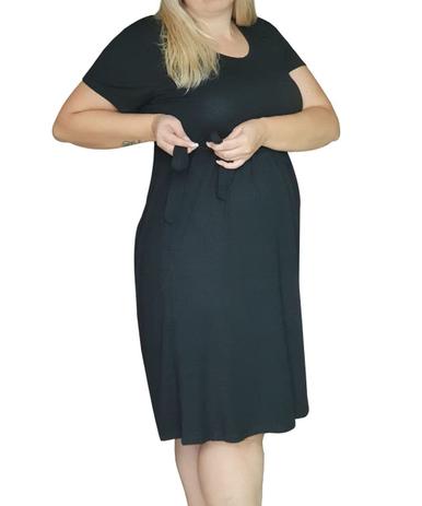 vestido preto basico plus size