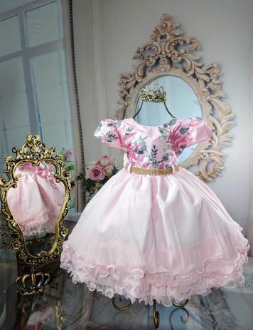 vestido rosa para menina