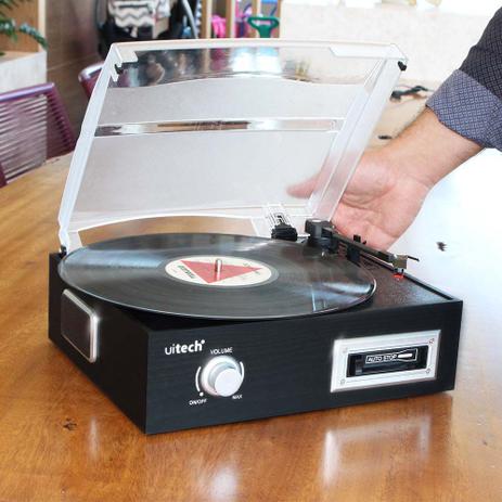 Vitrola Toca Discos de Vinil e Fita Cassete K7 com Conversor Digital e Alto Falantes Uitech é boa?