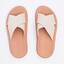 cor Off white, Marrom