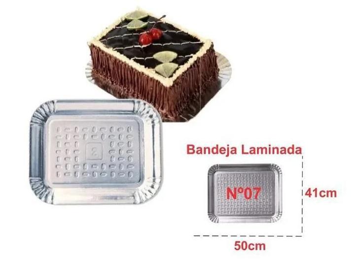 Imagem de 100 Bandeja De Papelão Laminada Prata Nº07 50X41Cm (1Pct)