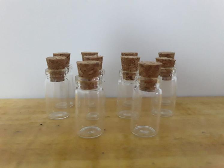 Imagem de 100 frascos Vidro Penicilina com rolha 1 ml - Pingente/ Colar