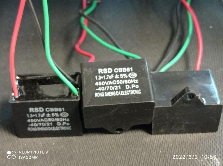 Imagem de 100x Capacitor Partida 1,3+1,7uf/450v Fio Cbb61 Rsd