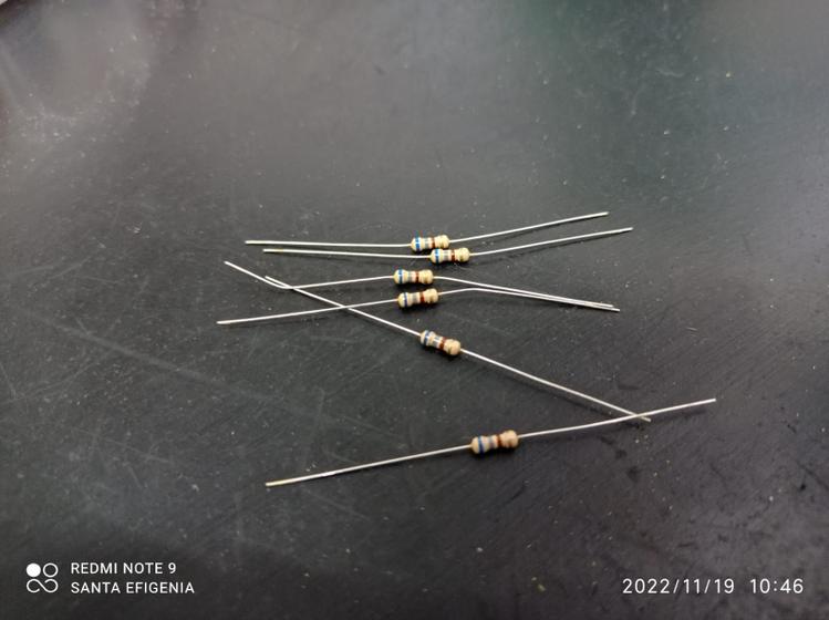 Imagem de 100x Resistor 680r 1/4w 5%