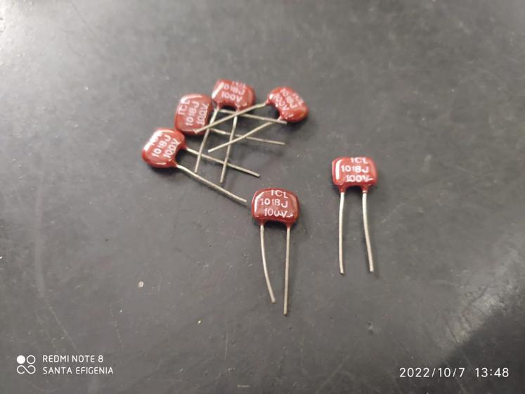 Imagem de 10x Capacitor Mica Prata 1018pf/100v 5% Icl