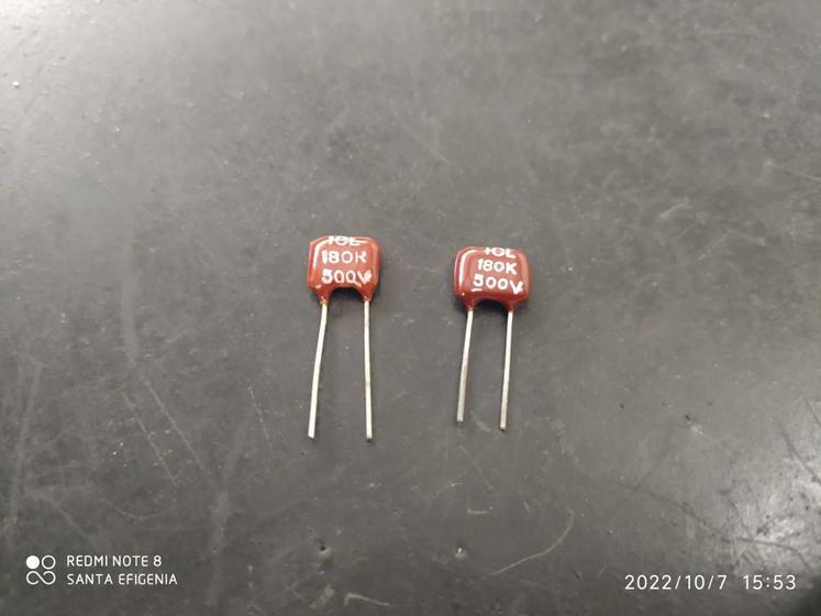 Imagem de 10x Capacitor Mica Prata 180pf/500v 10% Icl