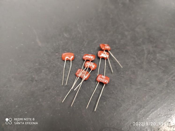 Imagem de 10x Capacitor Mica Prata 1pf/100v Tolerancia 0,5pf Icl