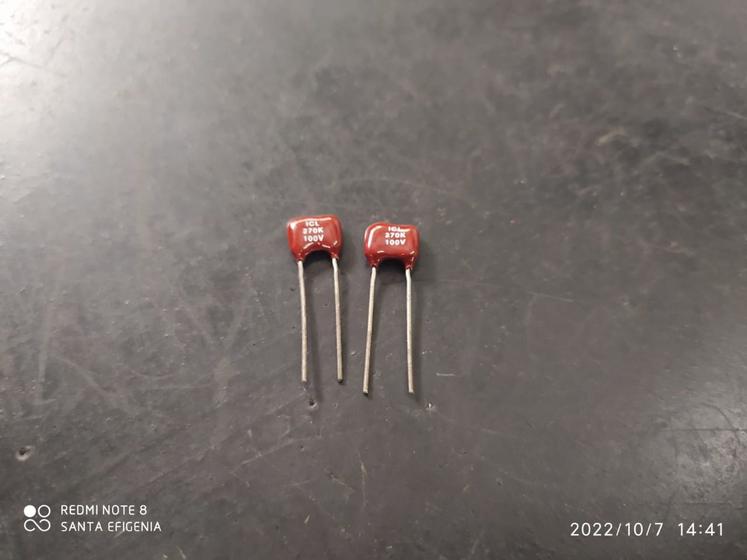 Imagem de 10x Capacitor Mica Prata 270pf/100v 10% Icl