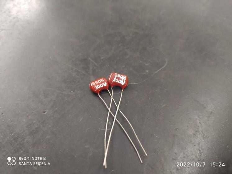 Imagem de 10x Capacitor Mica Prata 390pf/100v 10% Icl