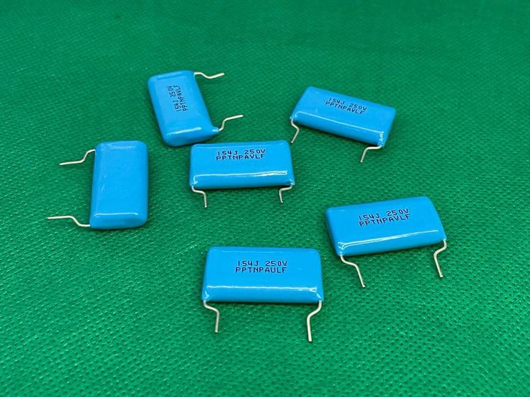 Imagem de 10x Capacitor Poliester 150nf/250v = 150k/250v 26mm 5%