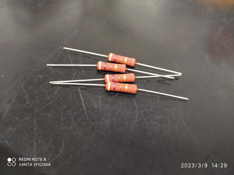 Imagem de 10x Resistor 470r 3w 5%