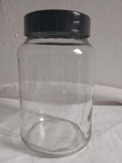 Imagem de 15 unidades de potes de vidro 600ml com tampa plástica