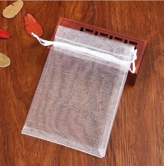 Imagem de 150 Saquiho de organza  17x23 com fita cetim branco