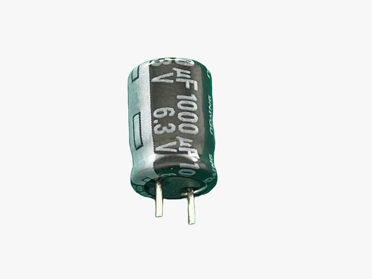 Imagem de 1x Capacitor Eletrolitico 1000uf/6,3v 105º 8x12mm Panasonic