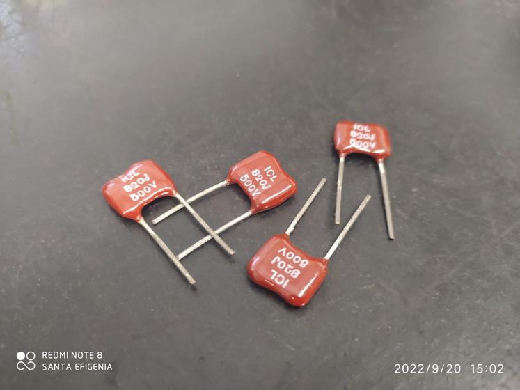 Imagem de 1x Capacitor Mica Prata 820pf/500v 5% Icl