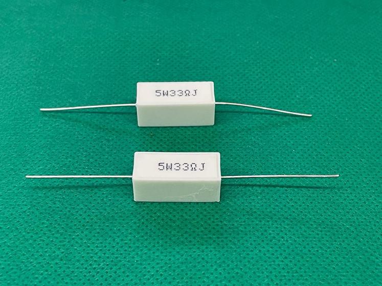 Imagem de 1x Resistor de Porcelana 33r 5w 5%