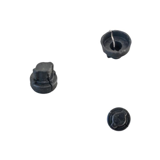 Imagem de 2 Bucha Presilha Grampo Lanterna Dianteira Ford Escort 83/86