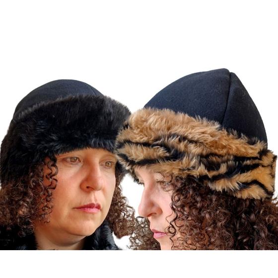 Imagem de 2 Gorros Feminino Touca Pelúcia Inverno Região De Clima Frio